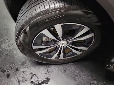 2023 Volvo XC60 Recharge Plug-In Hybrid T8 Core Bright Theme