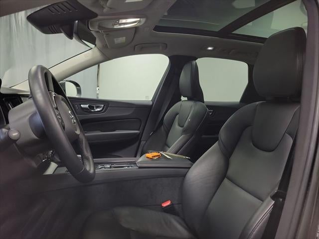 2023 Volvo XC60 Recharge Plug-In Hybrid T8 Core Bright Theme