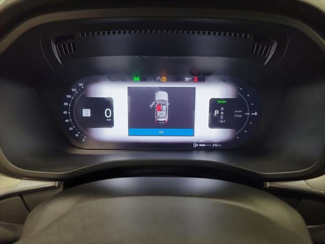 2023 Volvo XC60 Recharge Plug-In Hybrid T8 Core Bright Theme