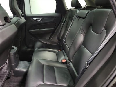 2023 Volvo XC60 Recharge Plug-In Hybrid T8 Core Bright Theme