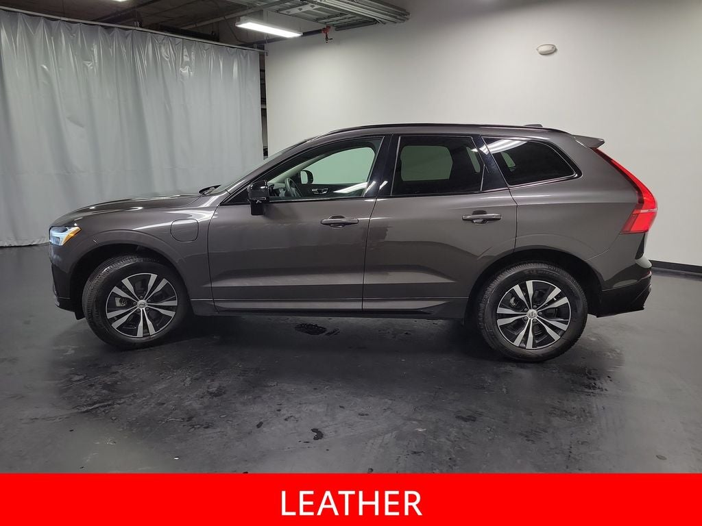 2024 Volvo XC60 Recharge Plug-In Hybrid T8 Plus Dark Theme