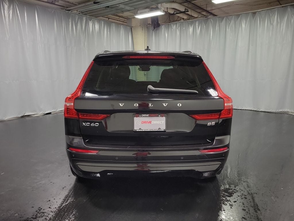 2022 Volvo XC60 B5 Momentum