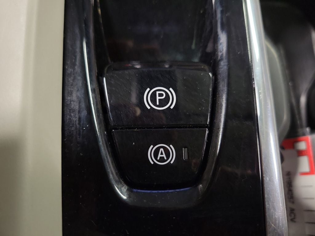 2022 Volvo XC60 B5 Inscription