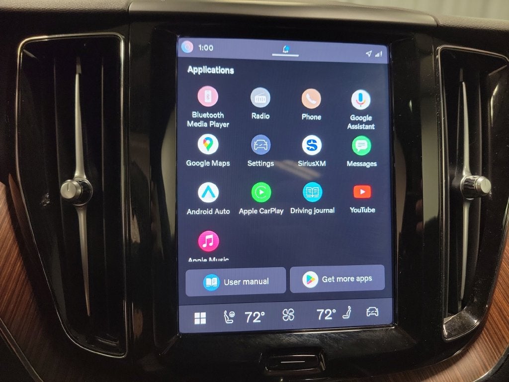 2024 Volvo XC60 B5 Plus Dark Theme