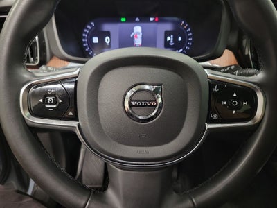 2024 Volvo XC60 B5 Plus Dark Theme