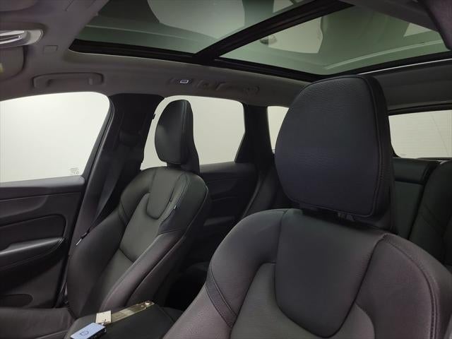 2024 Volvo XC60 B5 Plus Dark Theme