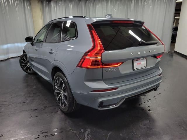 2024 Volvo XC60 B5 Plus Dark Theme