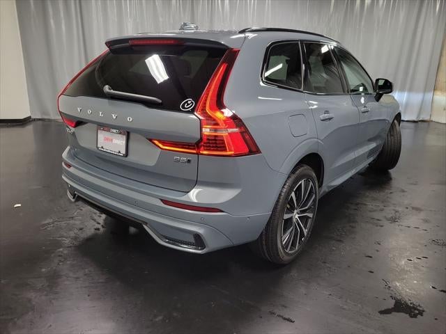 2024 Volvo XC60 B5 Plus Dark Theme