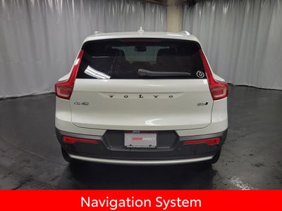 2024 Volvo XC40 B5 Plus Bright Theme