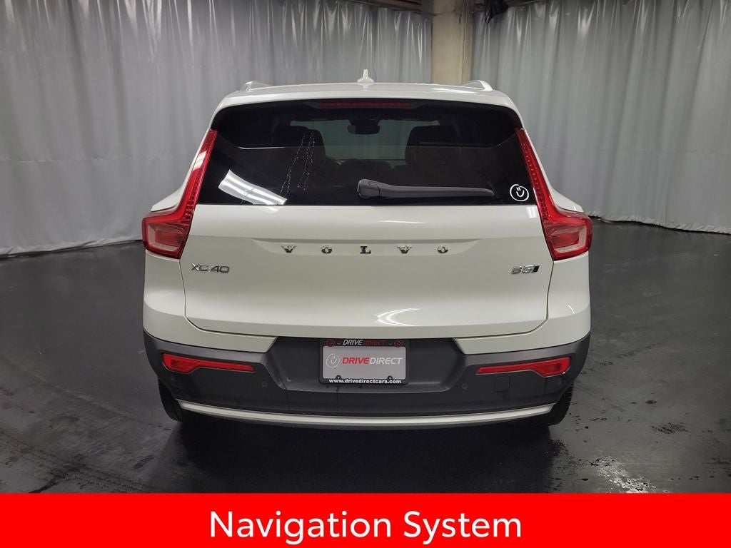 2024 Volvo XC40 B5 Plus Bright Theme