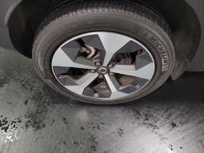 2024 Volvo XC40 B5 Plus Bright Theme