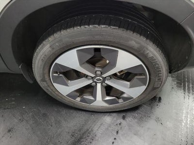 2024 Volvo XC40 B5 Plus Bright Theme