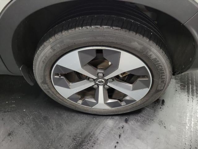 2024 Volvo XC40 B5 Plus Bright Theme