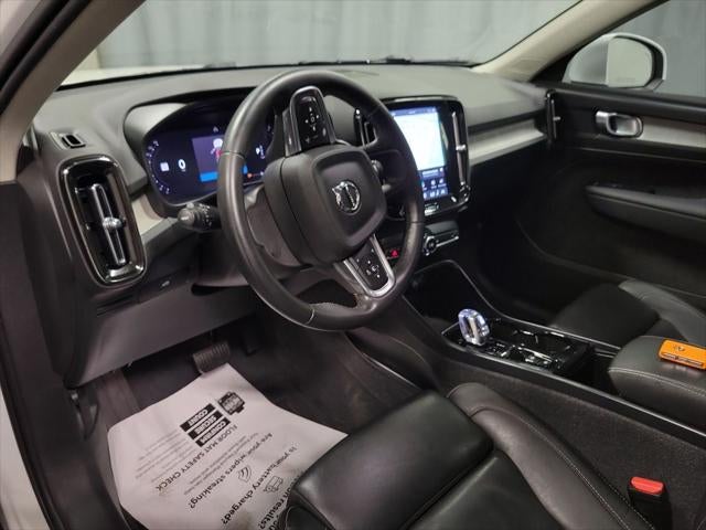 2024 Volvo XC40 B5 Plus Bright Theme