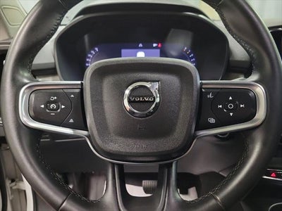 2024 Volvo XC40 B5 Plus Bright Theme