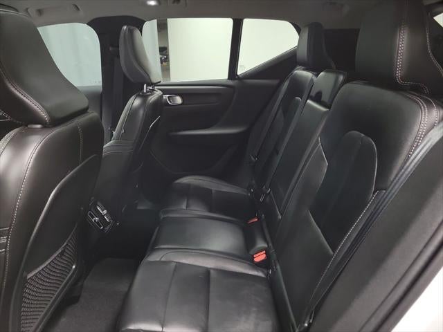 2024 Volvo XC40 B5 Plus Bright Theme