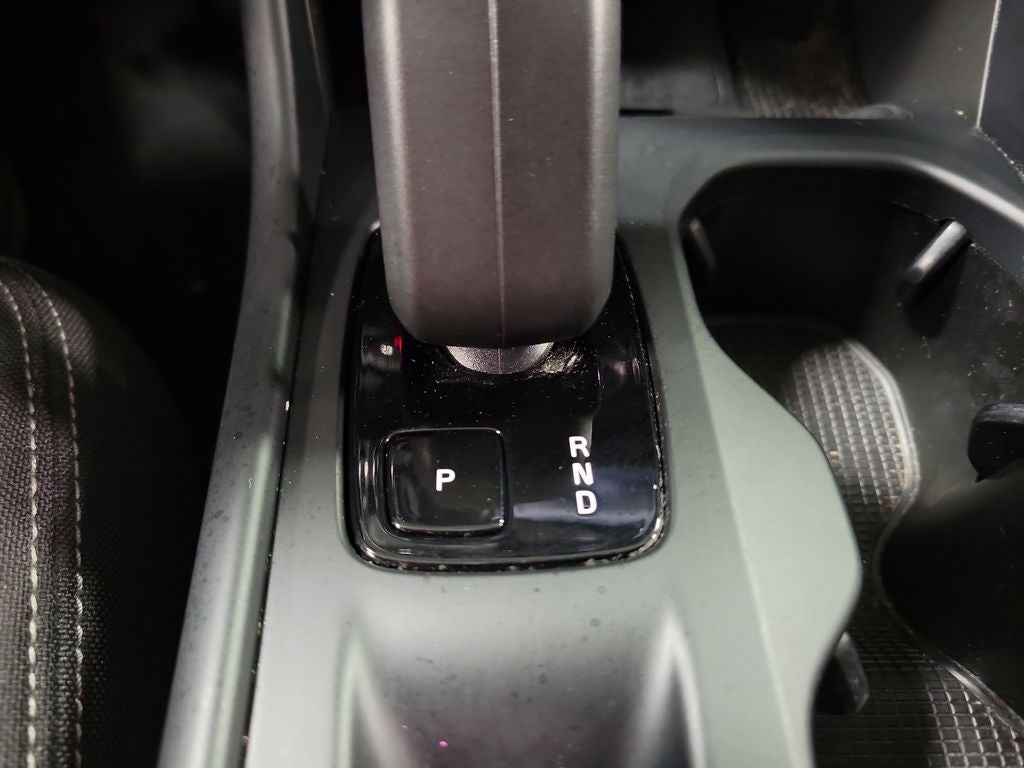 2024 Volvo XC40 B5 Core