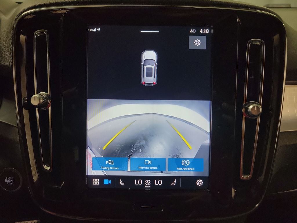 2024 Volvo XC40 B5 Core