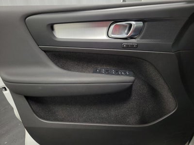 2024 Volvo XC40 B5 Core