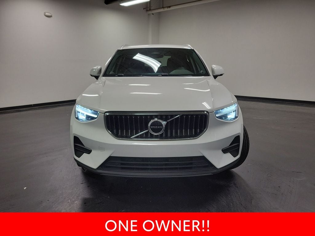 2024 Volvo XC40 B5 Core