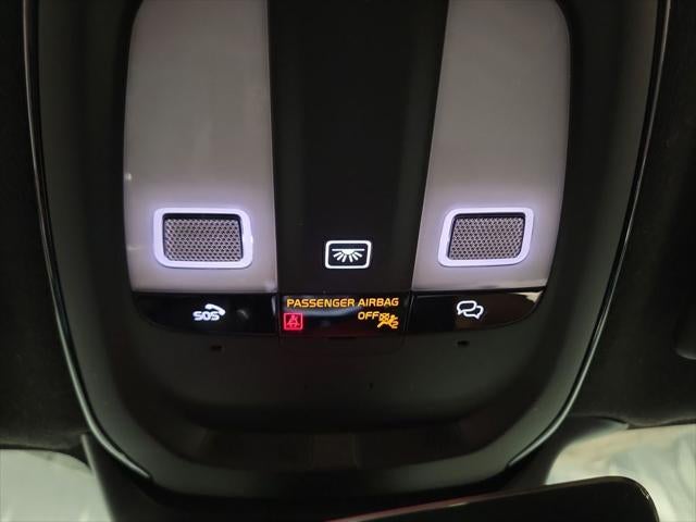 2024 Volvo XC40 B5 Core