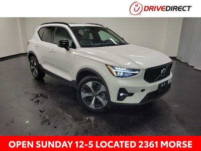 2024 Volvo XC40 B5 Plus Dark Theme