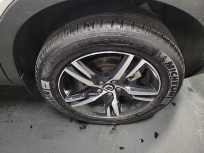 2023 Volvo XC40 B5 Core