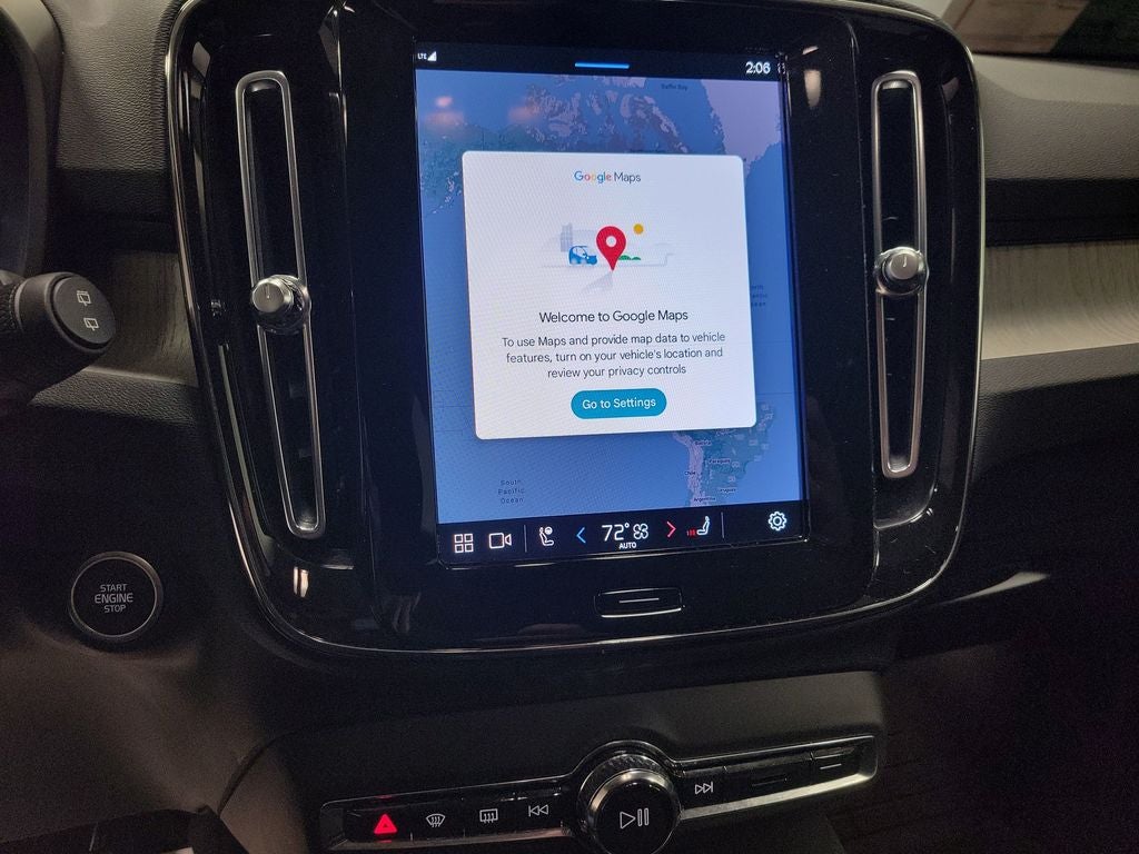 2023 Volvo XC40 B5 Core