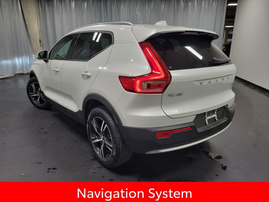 2023 Volvo XC40 B5 Core