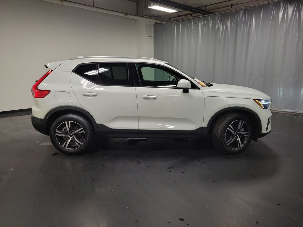 2023 Volvo XC40 B5 Core