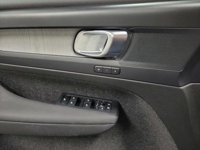 2023 Volvo XC40 B5 Core