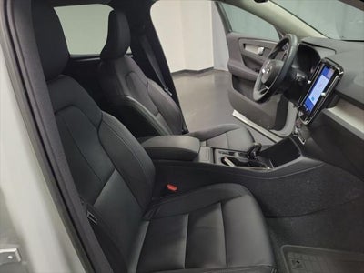 2023 Volvo XC40 B5 Core