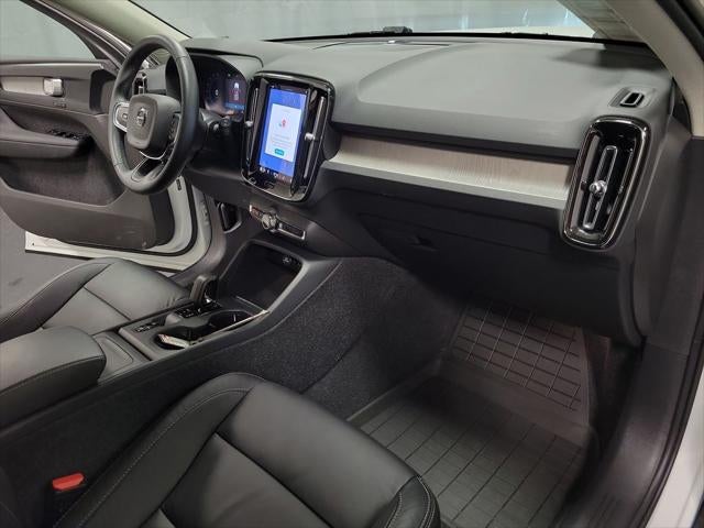 2023 Volvo XC40 B5 Core