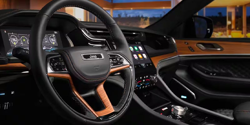 2025 Jeep Grand Cherokee interior