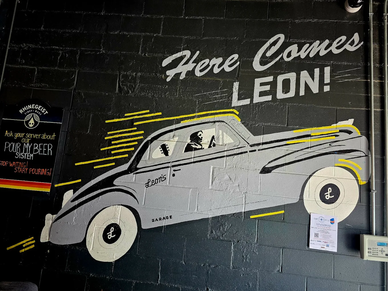 Here Comes Leon mural